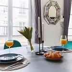 Madeleine - City Apartment